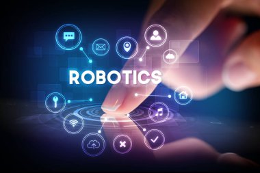 Web teknolojisi simgeleriyle tablete dokunmak