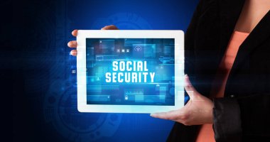 Tablet tutan kişi, güvenlik kavramı