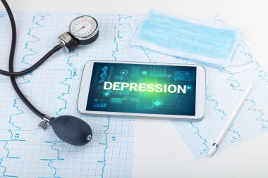 Tablet bilgisayar ve tıbbi malzemeler.