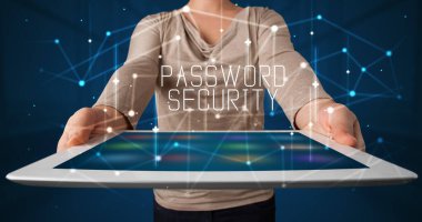 Tablet tutan kişi, güvenlik kavramı