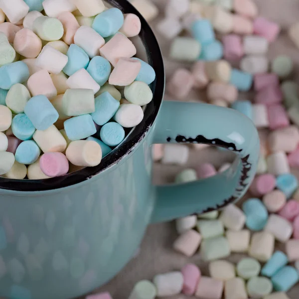 Pozadí nebo texturu, blu bílo -Růžové mini marshmallows — Stock fotografie