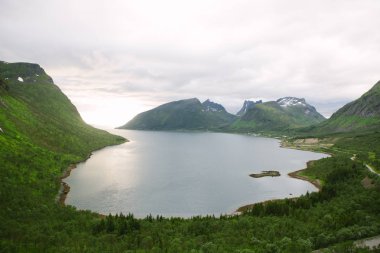 Bakış açısı Skaland, Senja, Norveç