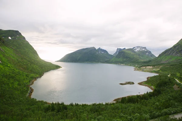 Bakış açısı Skaland, Senja, Norveç