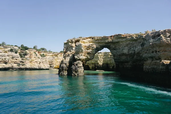 Kayalar Portekiz Algarve bölgesinde