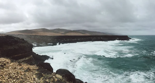 Dagsljus sommarlandskap på Fuerteventura, Kanarieöarna, Spanien — Stockfoto