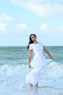 Güzellik gelin sahilde II