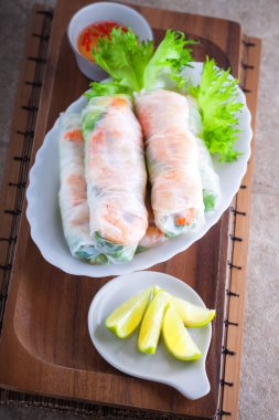 Vietnamca pirinç kağıt rulolar