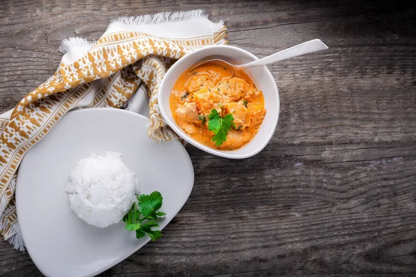 Kurczak curry i ryż — Zdjęcie stockowe