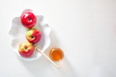 Elma, nar ve bal için Rosh Hashanah