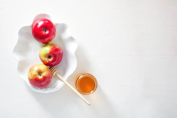 Elma, nar ve bal için Rosh Hashanah — Stok fotoğraf