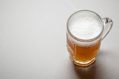 Gri bira kupa
