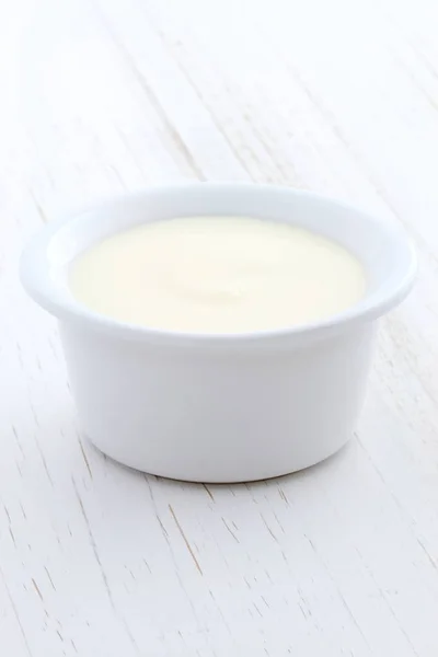 Frischer gesunder Joghurt — Stockfoto