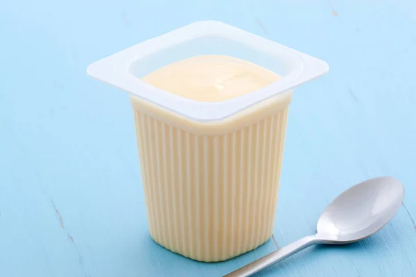 Yogur sano fresco — Foto de Stock