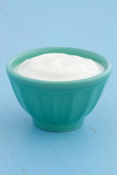 Plain greek yogurt — Stock Photo, Image