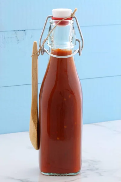 Artisan made red hot sauce — Stock Photo, Image