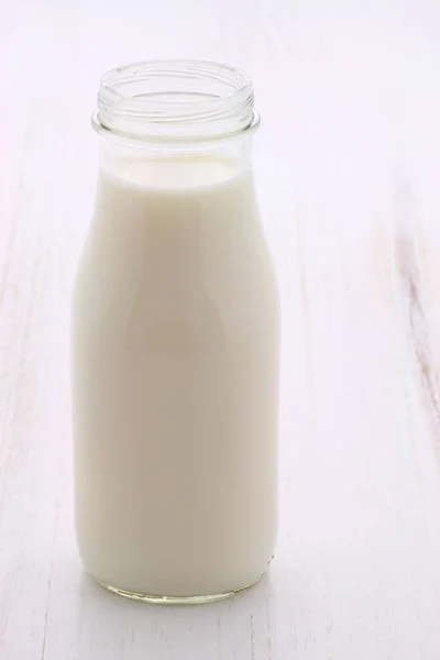 Delicious fresh milk — Stock Photo, Image