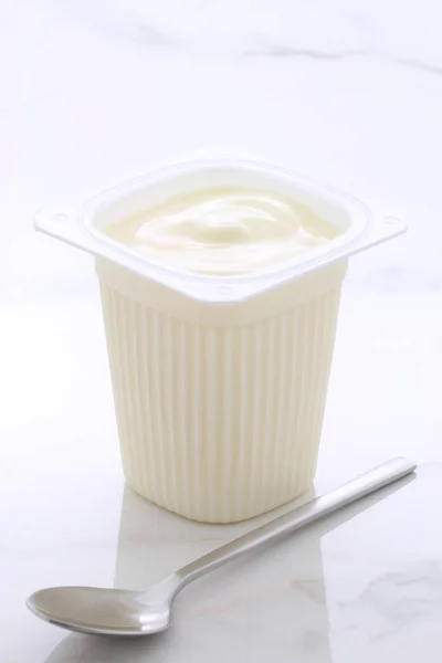 Yogur de estilo francés llano — Foto de Stock