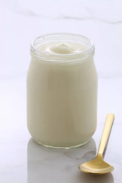 Yogur de estilo francés llano —  Fotos de Stock