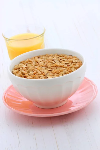 Delicious and healthy granola cereal — Stock Photo, Image