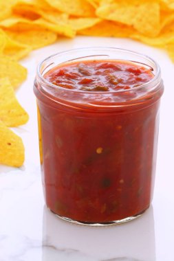 sıcak salsa sos