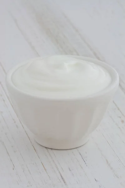 Plain greek yogurt — Stock Photo, Image