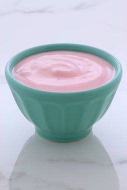 Stil yoğurt böğürtlen Fransız