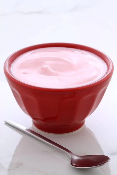 Delizioso Yogurt Alla Crema Pasticcera Francese Con Tutta Frutta Mescolata — Foto Stock