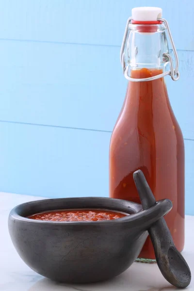 Vintage salsa picante roja — Foto de Stock