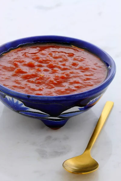 Salsa de chile picante rojo artesanal —  Fotos de Stock