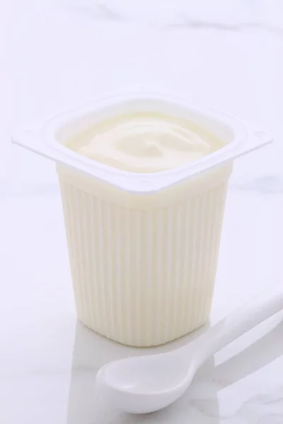 Griego delicioso yogur — Foto de Stock