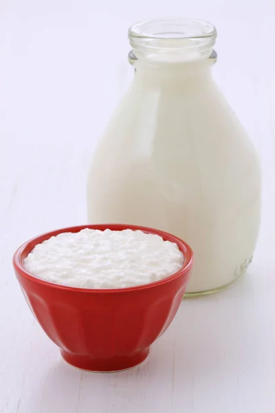 Fresh cottage cheese — Stock Photo, Image