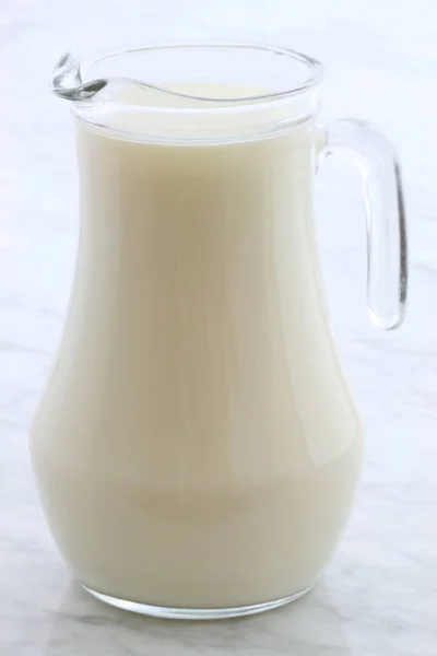 Heerlijke verse melk — Stockfoto