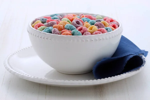 Deliciosos bucles de cereales para niños —  Fotos de Stock