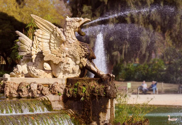 Griffin fonteinen bij Citadelpark — Stockfoto