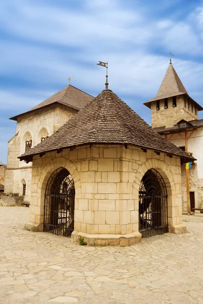 Im Inneren der Burg von Chotyn — Stockfoto