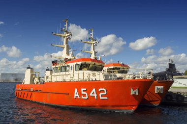 İki Danimarka Kraliyet Donanma gemileri