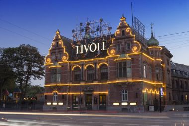 Kopenhag'ın Tivoli eğlence parkı