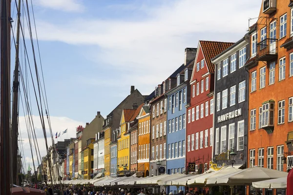 Nyhavn street i Köpenhamn — Stockfoto