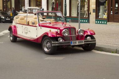 Prag'da Retro araba