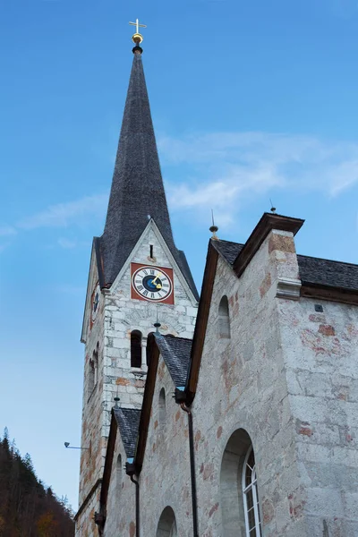 Протестантская приходская церковь в Халлштатте — стоковое фото