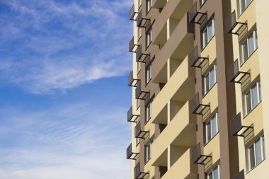 Binayı boşaltmak ile