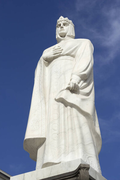 Памятник княгине Ольге
