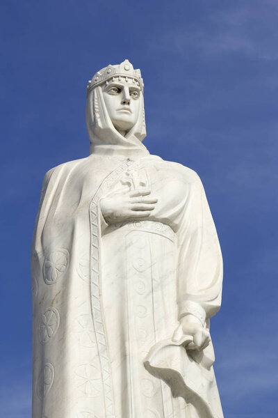 Памятник княгине Ольге
