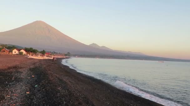 Pôr do sol na praia, Indonésia, Bali — Vídeo de Stock