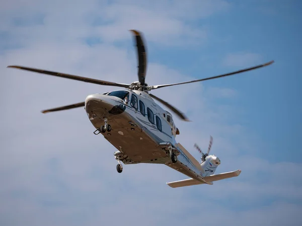 Moskau Russland Juni 2019 Hubschrauber Auf Landeplatz Eines Flughafens Juni — Stockfoto