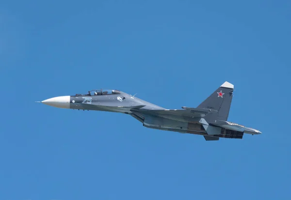 モスクワロシアZhukosky飛行場31 8月2019 国際航空宇宙サロンのエアロビクスSu 30飛行Maks 2019 — ストック写真