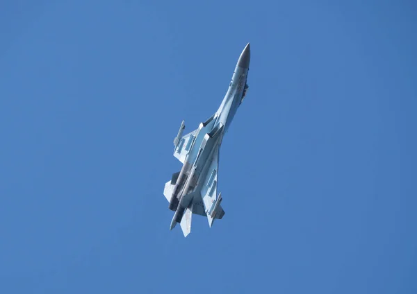 モスクワロシアZhukosky飛行場31 8月2019 国際航空宇宙サロンの好気性Su 35飛行実証Maks 2019 — ストック写真