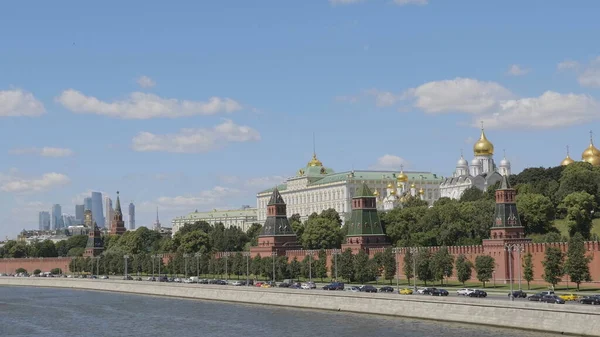Soleado Día Verano Moscow Río Bahía Kremlin — Foto de Stock