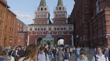 MOSCOW - 27 Temmuz Moskova Kızıl Meydanı, 27 Temmuz 2019 tarihinde Moskova, Rusya 'da Tarih Müzesi.