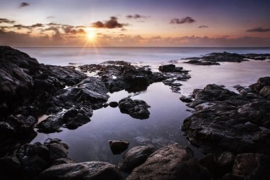 Atlantik Okyanusu, Lanzarote, Playa Blanca üzerinde sakin gün batımı